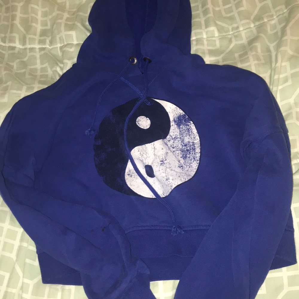Yin & Yang Crop Hoodie